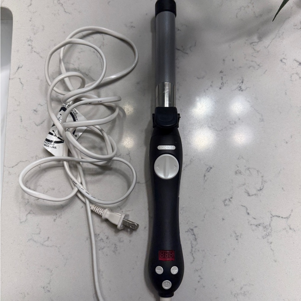 The Beachwaver Rotating Curling Iron 1”